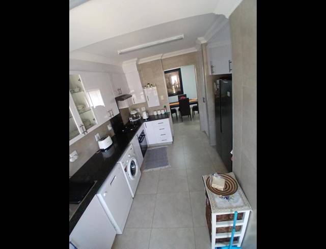 3 BEDROOM DUPLEX FOR SALE IN CASSELDALE